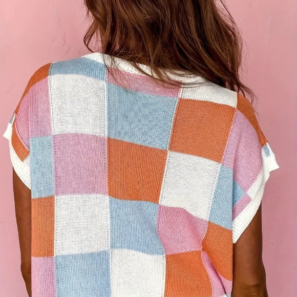 Colorful Checkered Knit Top - Picture 3 of 4